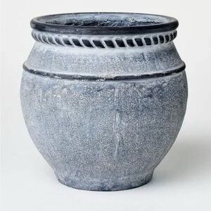 NWT Medium Concrete Planter w/Antique Finish - Threshold w/Studio McGee